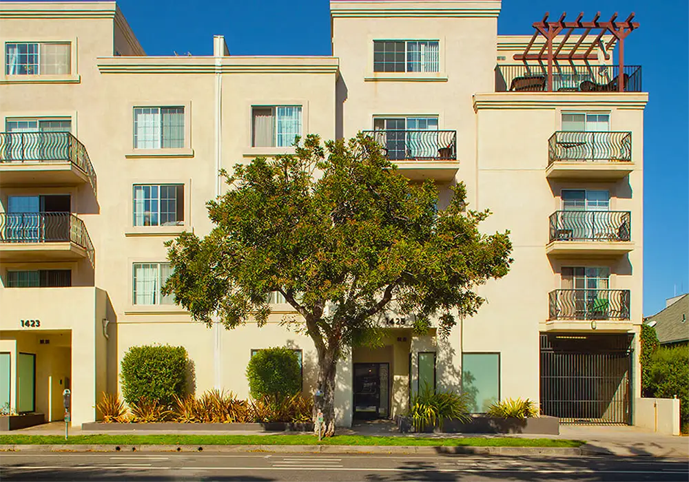 1425 On 6th Santa Monica Apartments